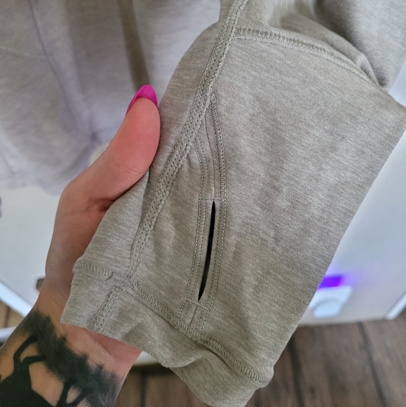 Lululemon Love some Run Long sleeve Heathered light grey 12 - Picture 9 of 13